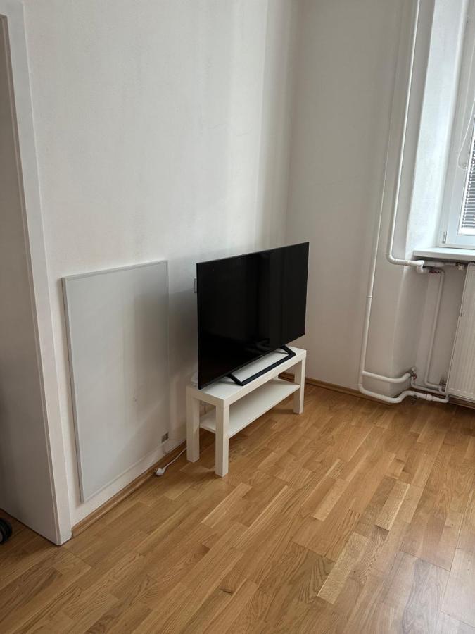 Central Plaza Mini Apartment 1 Bruck an der Leitha Exteriér fotografie